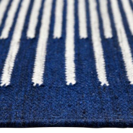 Handmade Blue And White Cotton Modern Dhurrie For Home